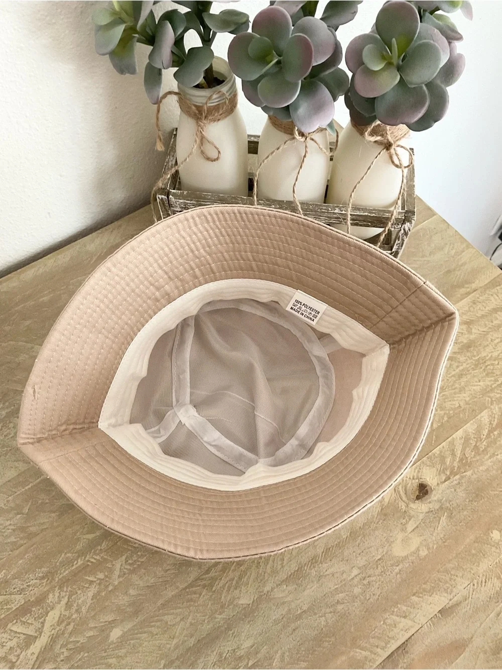 LA Embroidered Bucket Hat